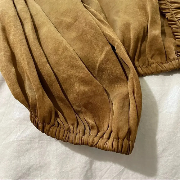 Summer Vintage Bishop Feminine Ruffle Accent Small Gold/Brown Blouse - Picture 7 of 9